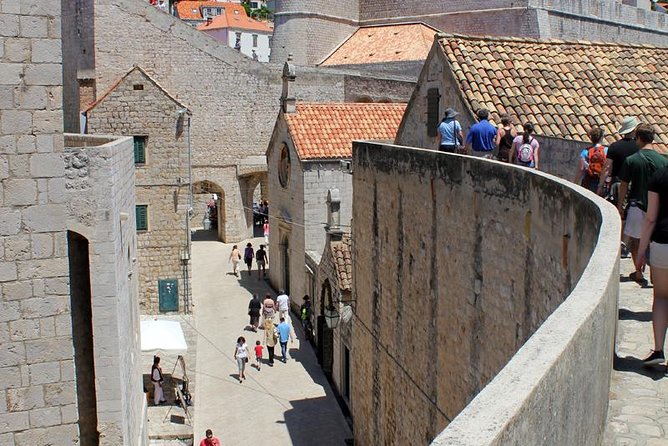 Dubrovnik Shore Excursion: Game of Thrones Tour (City Walls ticket included) - Old Town streets and filming stops: the best way to see what you’d miss