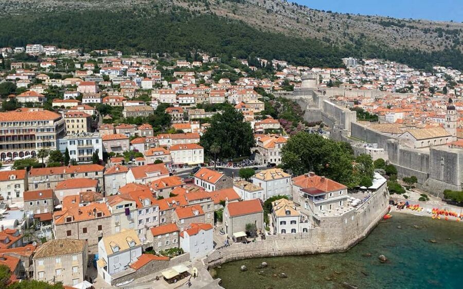Dubrovnik: Small-Group Guided Old Town History Walking Tour - Walls viewpoints and the Old City Harbour finish