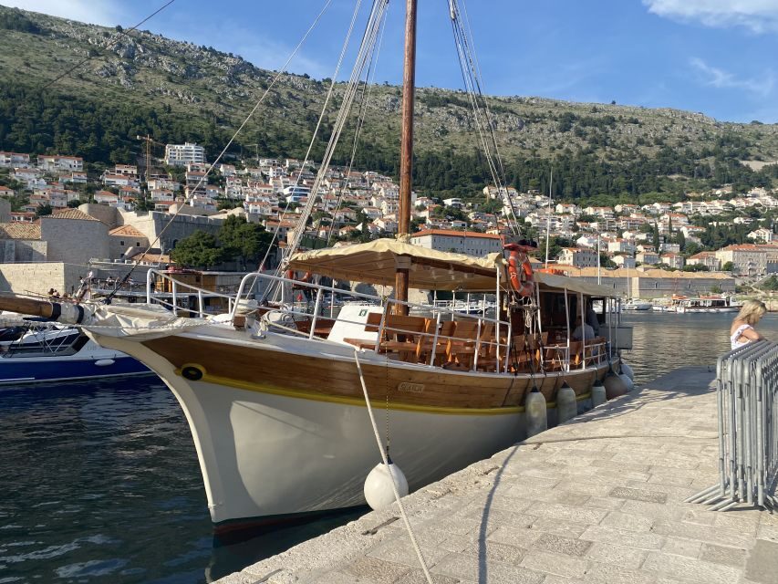 Dubrovnik: Sunset Dinner Cruise around the Old Town - Snacks, Popara dinner, and that sunset timing you actually want