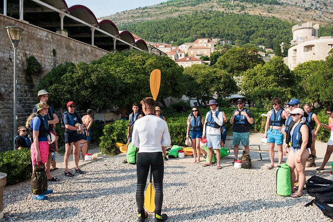 Dubrovnik: Sunset Kayak & Snorkel Tour with Wine & Water - Betina Cave beach: the snorkeling and snack stop that breaks up the effort