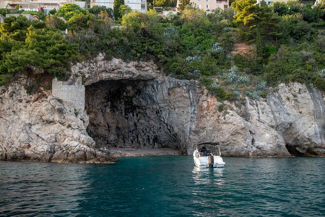Dubrovnik Sunset Tour By Boat With Local - Villa Šeherezade: A Famous Name With a Strange Origin