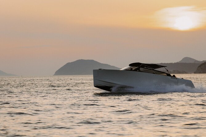Dubrovnik to Elaphiti: Yacht Escape in Style - Koločep and the Blue and Green Caves: Simple Snorkeling With Big Color