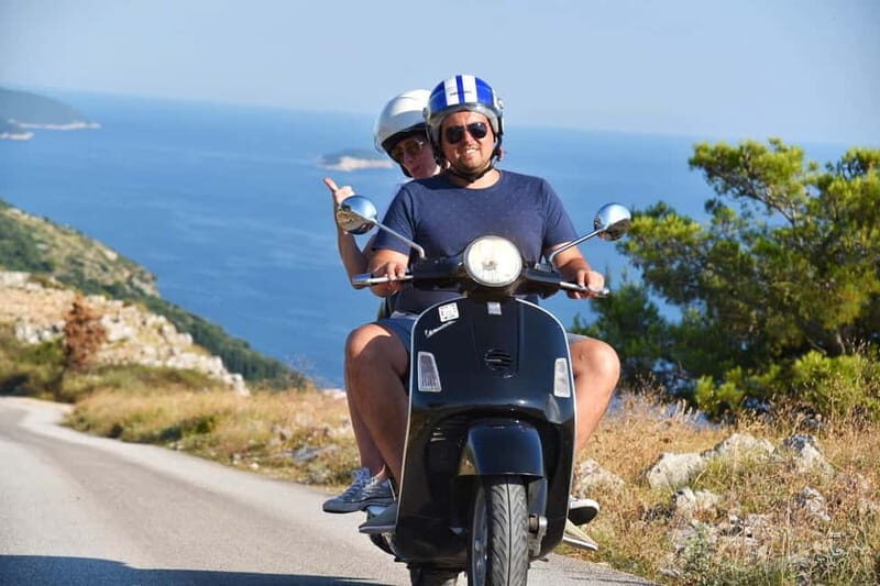 Dubrovnik: Vespa rental - Licensing and who can actually drive this Vespa