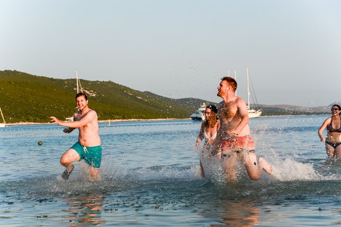 Dugi Otok - full day kayak adventure - Sakarun Beach and picigin: ending on sand and friendly chaos