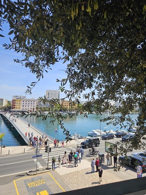Eco tuk tuk Highlights of Zadar - Tuk tuk driving with Sea Organs music and wall views