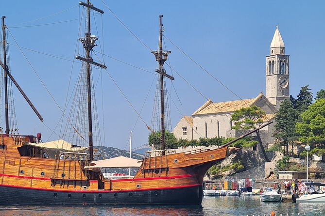 Elaphiti Islands On The Luxury Pirate Ship Karaka Dubrovnik - The Karaka pirate ship: comfort that matters on a sea day