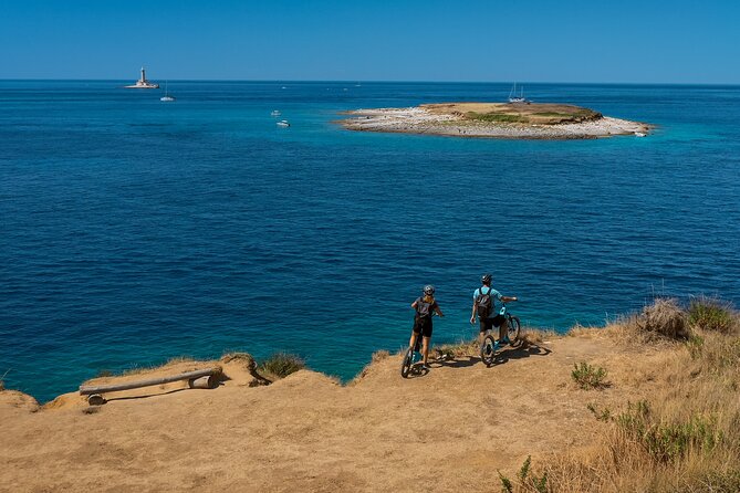 Electric Off-Road Scooter Tour in Pula - The Safari Bar stop in Kamenjak: snacks, shade, and small local touches