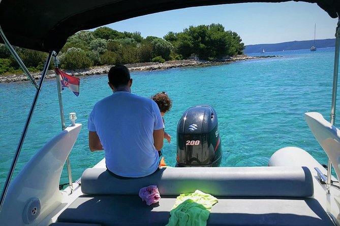 Escape from Split to Blue lagoon - What to bring for a smooth day on the water
