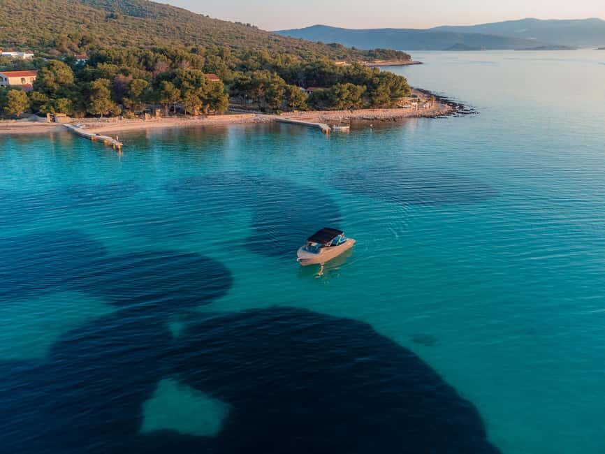 Exclusive Blue Lagoon Luxury Boat Tour from Split - Who Should Book This Boat Tour (and Who Might Want a Different Plan)
