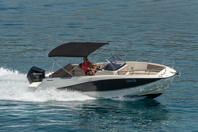 Explore Hvar, Brac and Solta on the Private Boat Trip - Unique Experience - Hvar Town and Fortica Views: Quick Wander, Big Reward