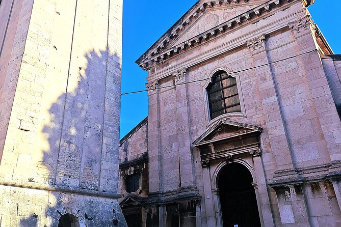 Explore layers of Pula's History in German or English - Franciscan Monastery of St. Francis of Assisi: ending with church details