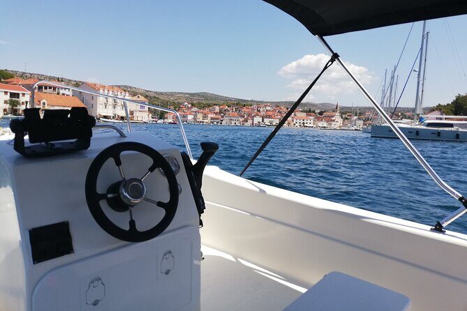 Explore the West coast of the island Brac by BETINA boat - Who should book this private boat rental on Brac’s west coast