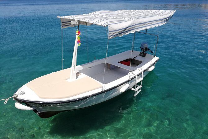 Explore west side of island Brač with Pasara boat - Traditional Dalmatian boat - Where Food Fits In: Tying Up for Lunch and Cold Drinks
