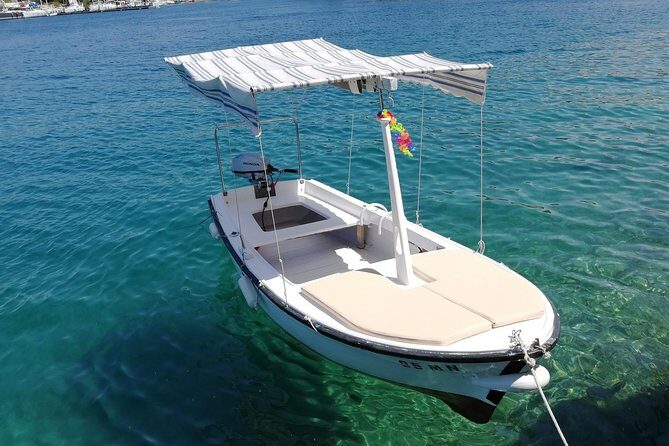 Explore west side of island Brač with Pasara boat - Traditional Dalmatian boat - The Pasara Boat: A Traditional Feel, With First-Timer-Friendly Setup