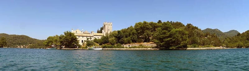 From Dubrovnik: Mljet Island Guided Catamaran Day Tour - How the Dubrovnik-to-Mljet Catamaran Shapes Your Day