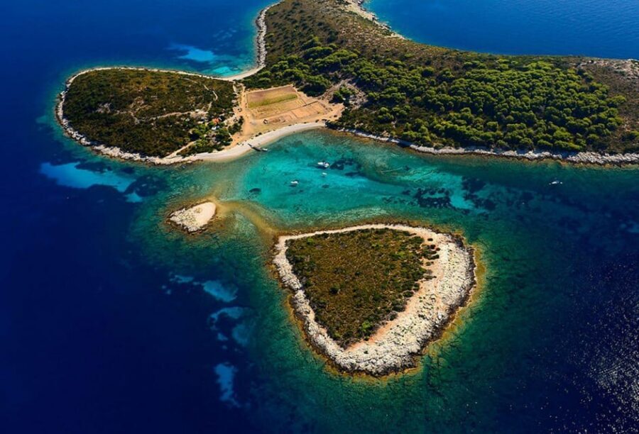 From Hvar: Blue cave group speedboat tour full day - Blue Cave at Bisevo: tickets fast, then a short ride through the glow