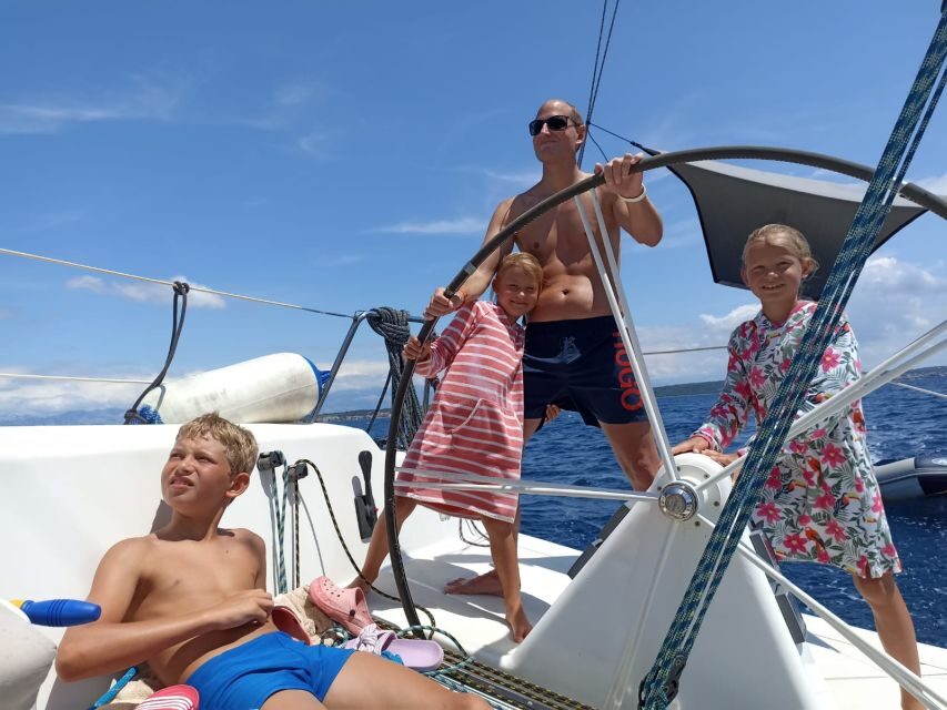 From Hvar: Pakleni Islands & Red Rocks Comfort Sailboat Tour - Hvar Port start: how you get rolling (and how the day stays safe)