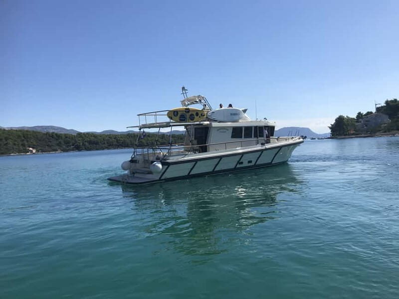 From Korcula island: Mljet Island Yacht Day Trip with Lunch - SUP and snorkeling from the yacht: more fun, less hassle