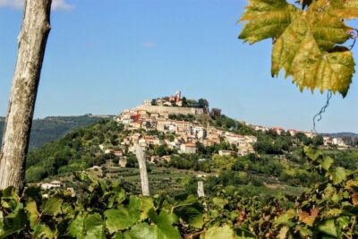 From Pula or Medulin: Istria in one day tour - Grožnjan Hilltop: artists, medieval streets, and good walking legs