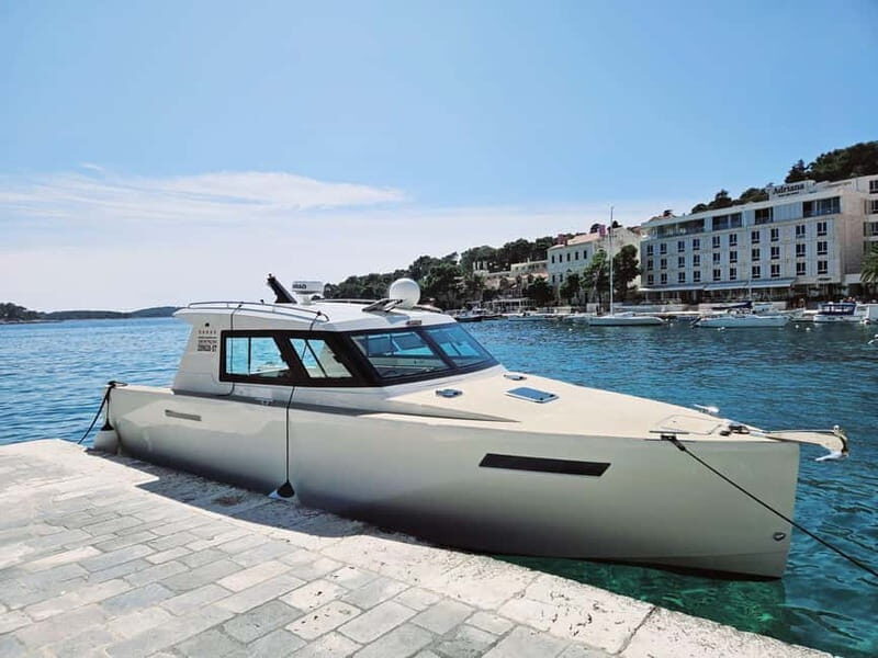 From Split: 5 Islands and Blue Cave Boat Tour - Stiniva Bay: short, scenic, and built for photos