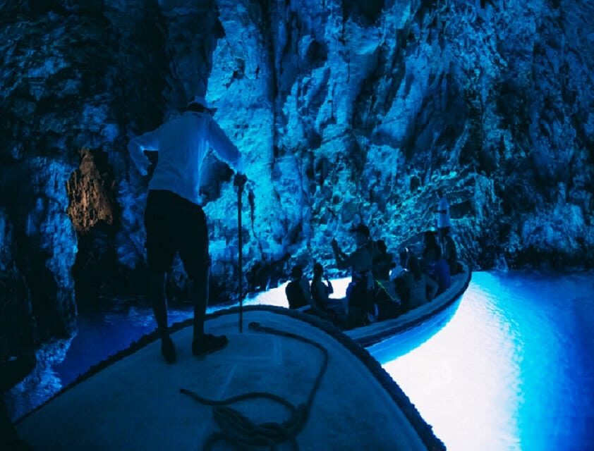 From Split: Blue Cave & 5 Islands Amazing Speedboat Tour - Cruising the islands of Vis and the open-water feel