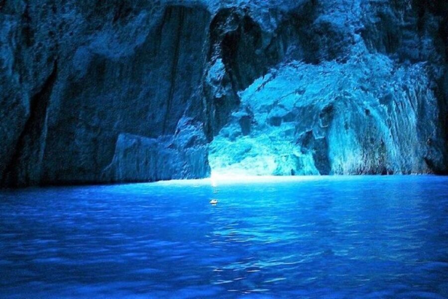 From Split: Blue Cave and 5 islands-Day Tour - Vis and Komiža on the island of Vis: fishing village breaks and real beach time