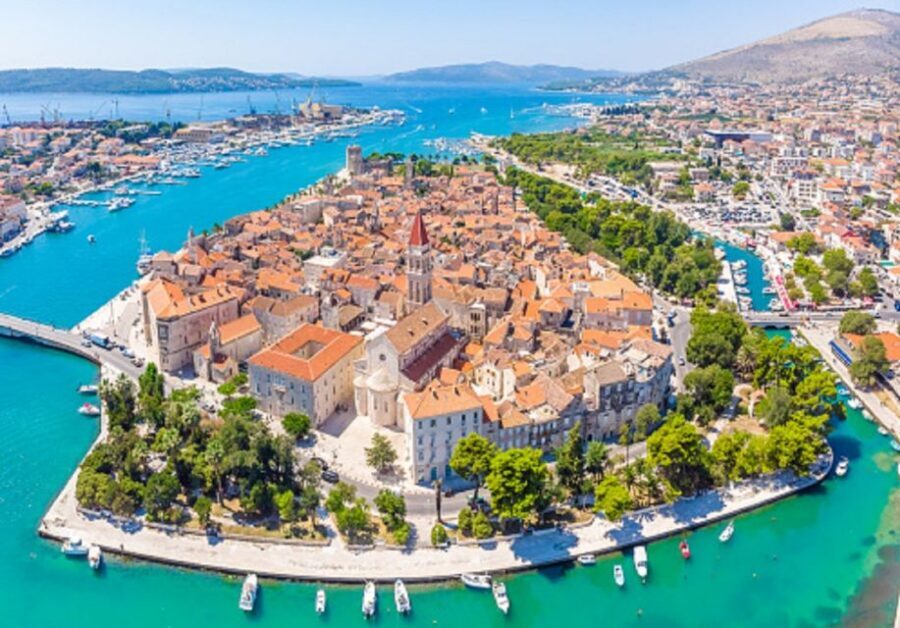 From Split: Blue Lagoon, Šolta, and Trogir Speedboat Tour - Split to Trogir to the Blue Lagoon: the smart way to pack big views