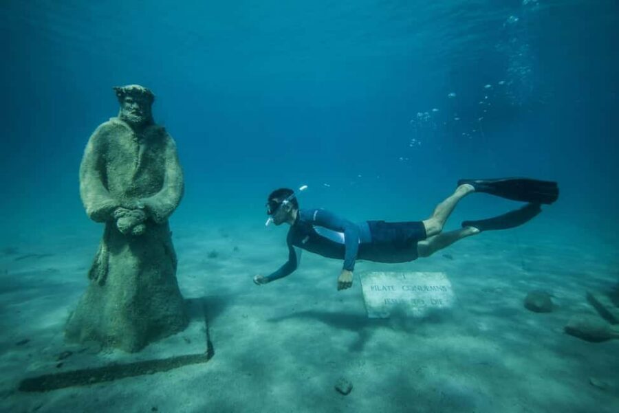 From Split: Blue Lagoon & Underwater Museum (Lunch & drinks) - The Underwater Museum near Trogir: art you can swim beside