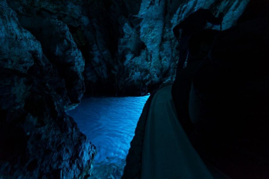 From Split, Croatia: Blue Cave & Hvar 5 Islands tour - Boat comfort on an open speedboat: your job is to be prepared
