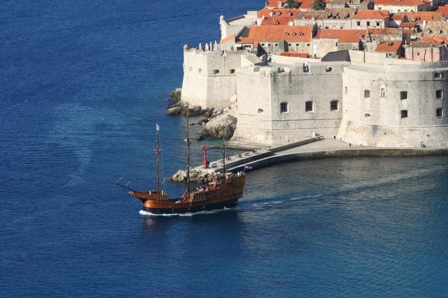 From Split: Dubrovnik Day Trip incl. Stop in Ston - Pelješac Peninsula: The Taste Route Between Coast and Culture