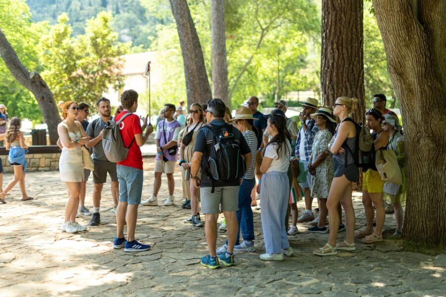 From Split: Krka Waterfalls day tour & wine tasting - Free time in Skradin: how to use your break well