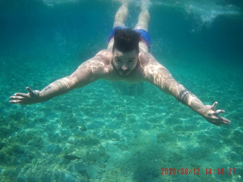 From Split: Luxury Cabin Boat Tour to The Blue Cave and Hvar - Getting to Bisevo: your speedboat ride and the crew vibe