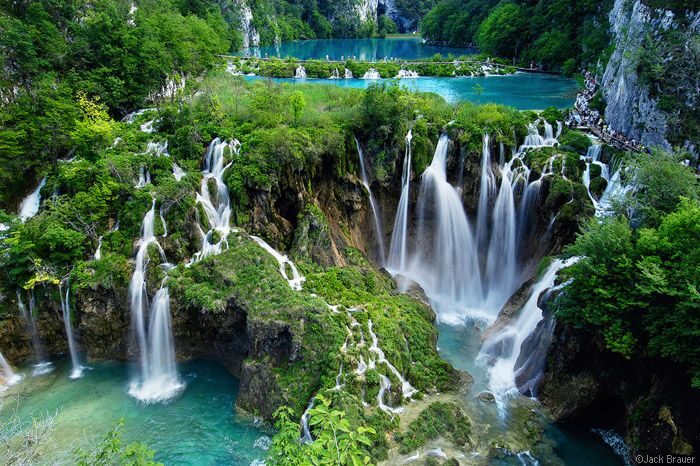 From Split or Trogir: Plitvice Lakes Private Tour - Prošćansko Lake Finish: Electric Train Back to the Beginning
