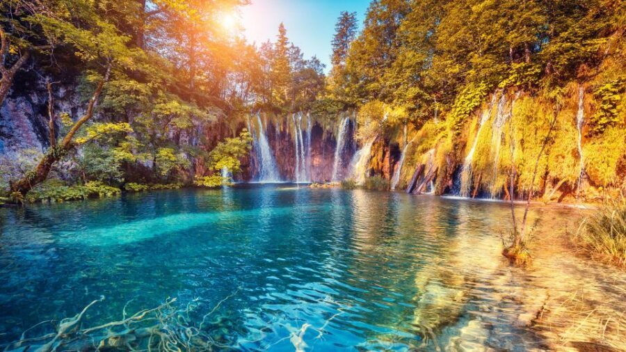 From Split: Transfer to Zagreb with Stop at Plitvice Lakes - Inside Plitvice National Park: 16 lakes, waterfalls, and guided momentum