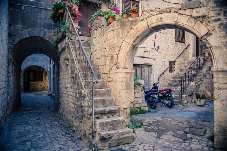 From Split/Trogir: Private Krka Waterfalls and Trogir Tour - Lunch and wine tasting options: when it’s worth the extra time