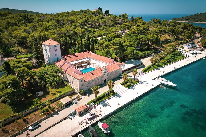 From Trogir & Split: Half Day Speedboat Tour with Blue Lagoon - The boat and crew vibe: small-group energy, not just transportation