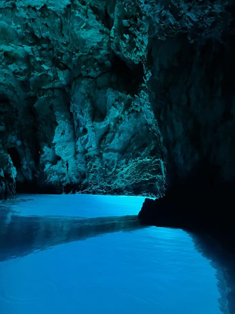 From Vis: Speedboat tour - Vis, Biševo & Blue Cave (private) - A 7-hour Vis speedboat route that actually feels like a day