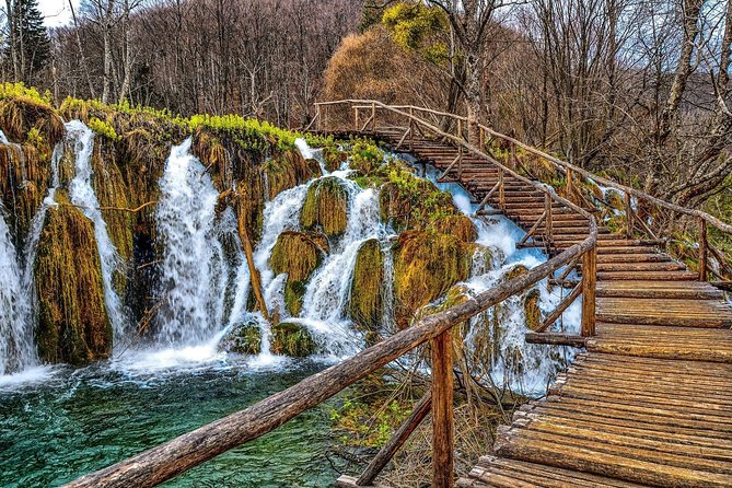 From Zadar: Plitvice Lakes with Boat Ride & Zadar Old town tour - Rain, crowds, and muddy paths: how to stay comfortable when conditions turn