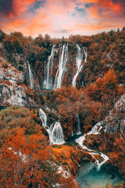 From Zagreb to Plitvice Lakes and Rastoke - Private day tour - Karlovac County photo stop: a short break with payoff