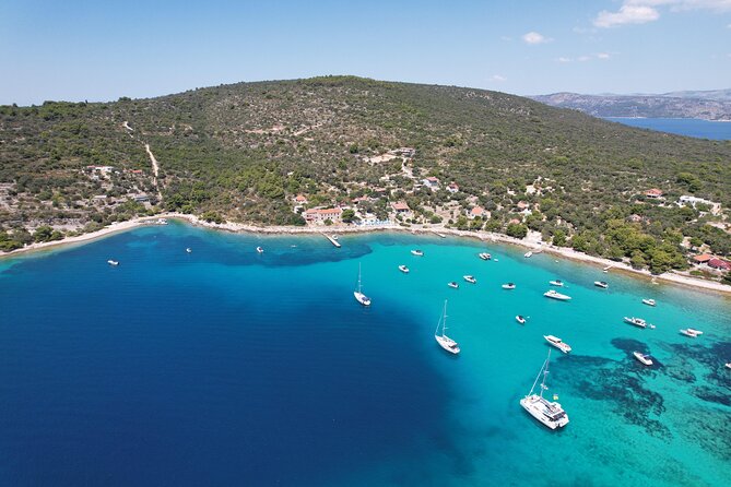 Full Day Boat Tour, Blue Lagoon and Šolta with lunch&drinks - Onboard pace: not a sprint, but a comfortable day when you lean into it