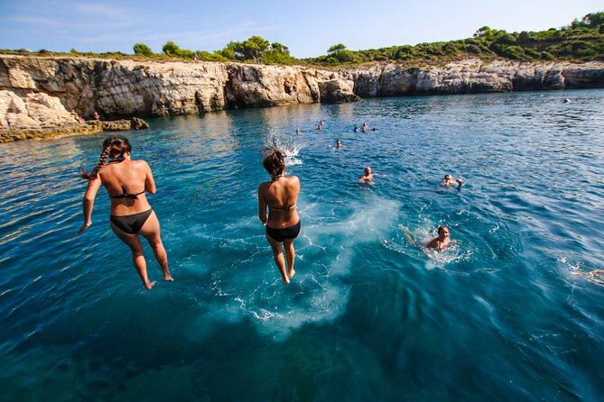 Full-Day Boat Tour of the Medulin Archipelago from Medulin - Medulin to Kamenjak: the boat ride that sets expectations fast