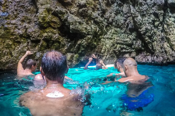 Full-Day Boat Tour of the Medulin Archipelago from Medulin - Levan Island: 2 hours on a sandy beach with bars and rentals
