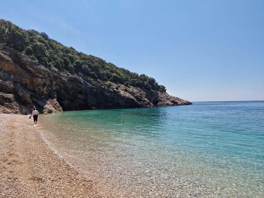 Full day boat-trip Medulin, blue Cave, Cres + dolphin search - Quick take: what makes this trip work