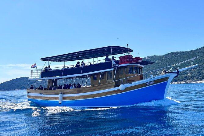 Full-Day Dubrovnik Elaphite Islands Cruise with Lunch and Drinks - Stop 2: Sipan’s fisherman port, olive trees, and a castle built for defense