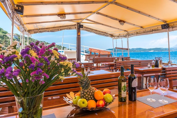 Full-Day Dubrovnik Elaphite Islands Cruise with Lunch and Drinks - Lunch onboard: grilled chicken, hake, or vegetarian plus endless drinks