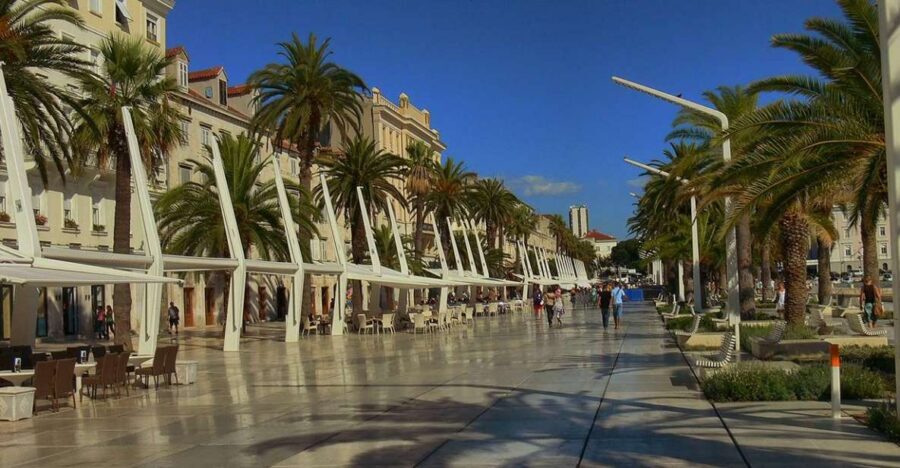 Full-Day Trip from Dubrovnik to Split - Mestrovic Gallery and the art side of Split