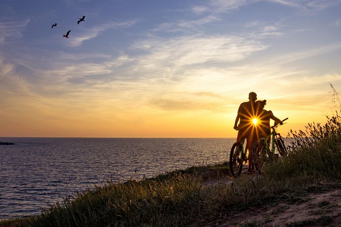 FUN E-BIKE RIDE at CAPE KAMENENJAK - Swimming time (and the cave factor)