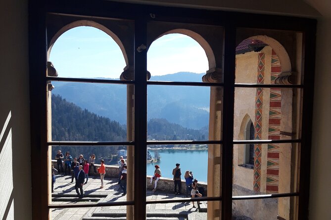 Grand Slovenia: Ljubljana + Lake Bled + Postojna Cave - Day Tour - What to pack and how to pace yourself