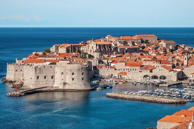 Guided Tour to discover Dubrovnik's Old Town, by day or night - Day or night Dubrovnik: choosing the mood that fits your travel style
