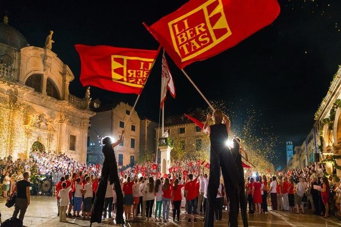 Guided Tour to discover Dubrovnik's Old Town, by day or night - Meet at Onofrio’s Fountain and start with a clear plan